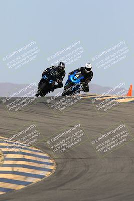 media/Mar-28-2022-Superbike Trackdays (Mon) [[b8603d0f67]]/Open Track Time/Turns 9 and 10/